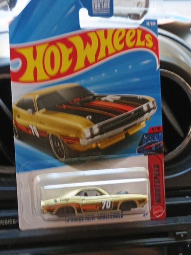 Hot wheels dodge hemi - hot,